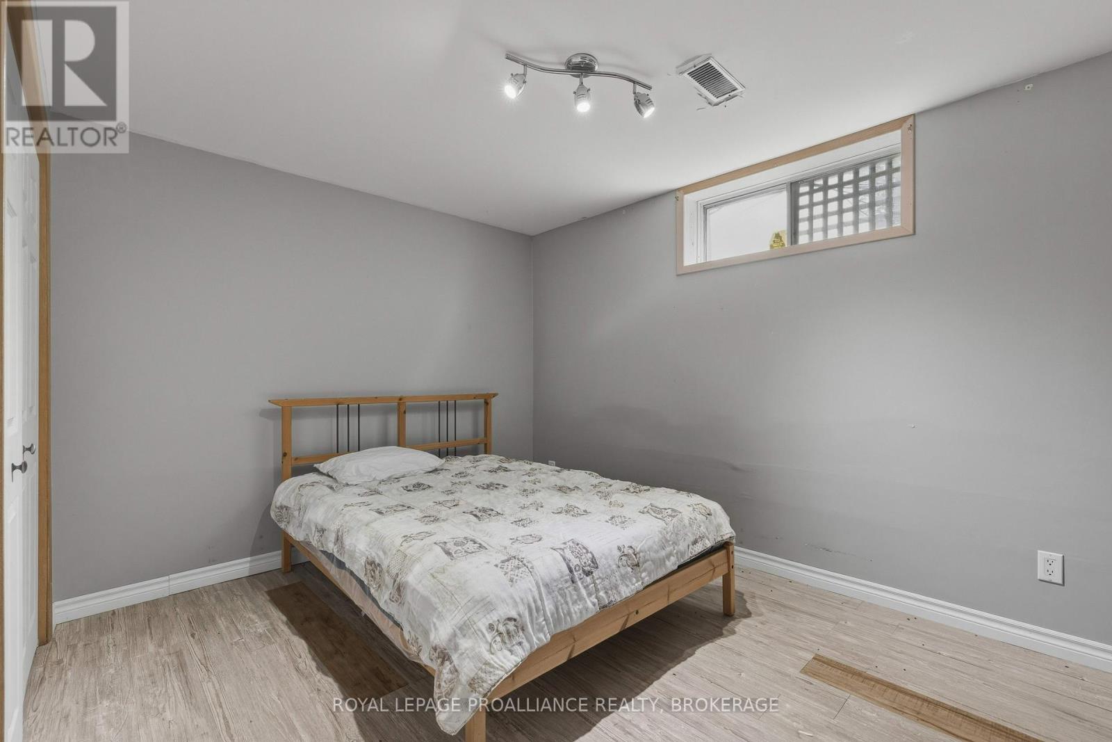 706 SPITHEAD ROAD - 20