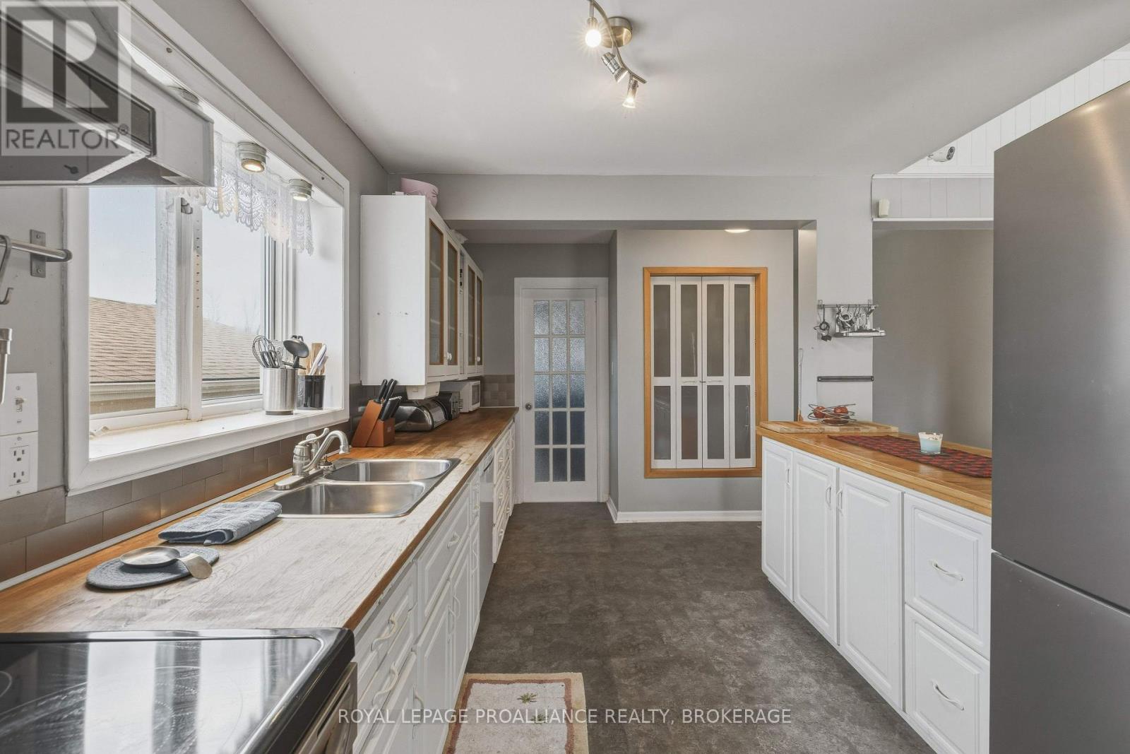 706 SPITHEAD ROAD - 9