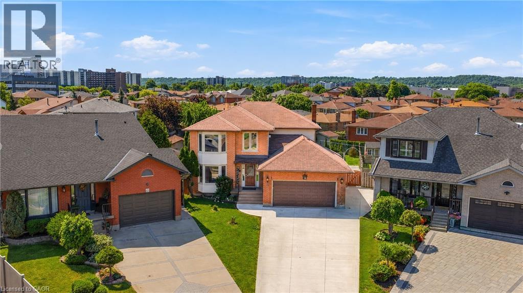 15 TALIA Court - 1
