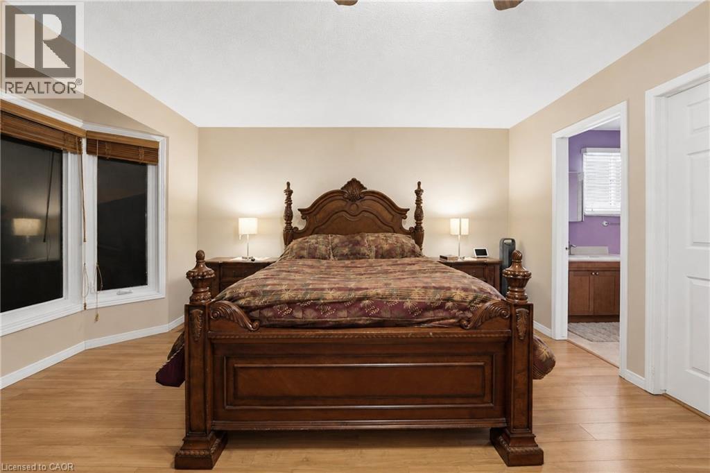 15 TALIA Court - 24