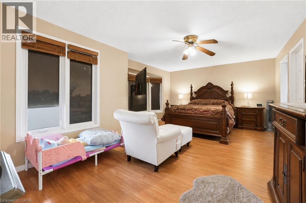 15 TALIA Court - 25