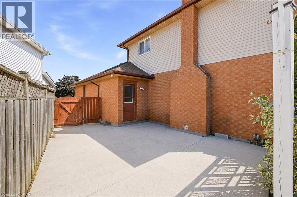 15 TALIA Court - 30