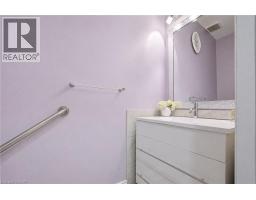 Family room - 15 Talia Court, Hamilton, ON L6E4X8 Photo 12