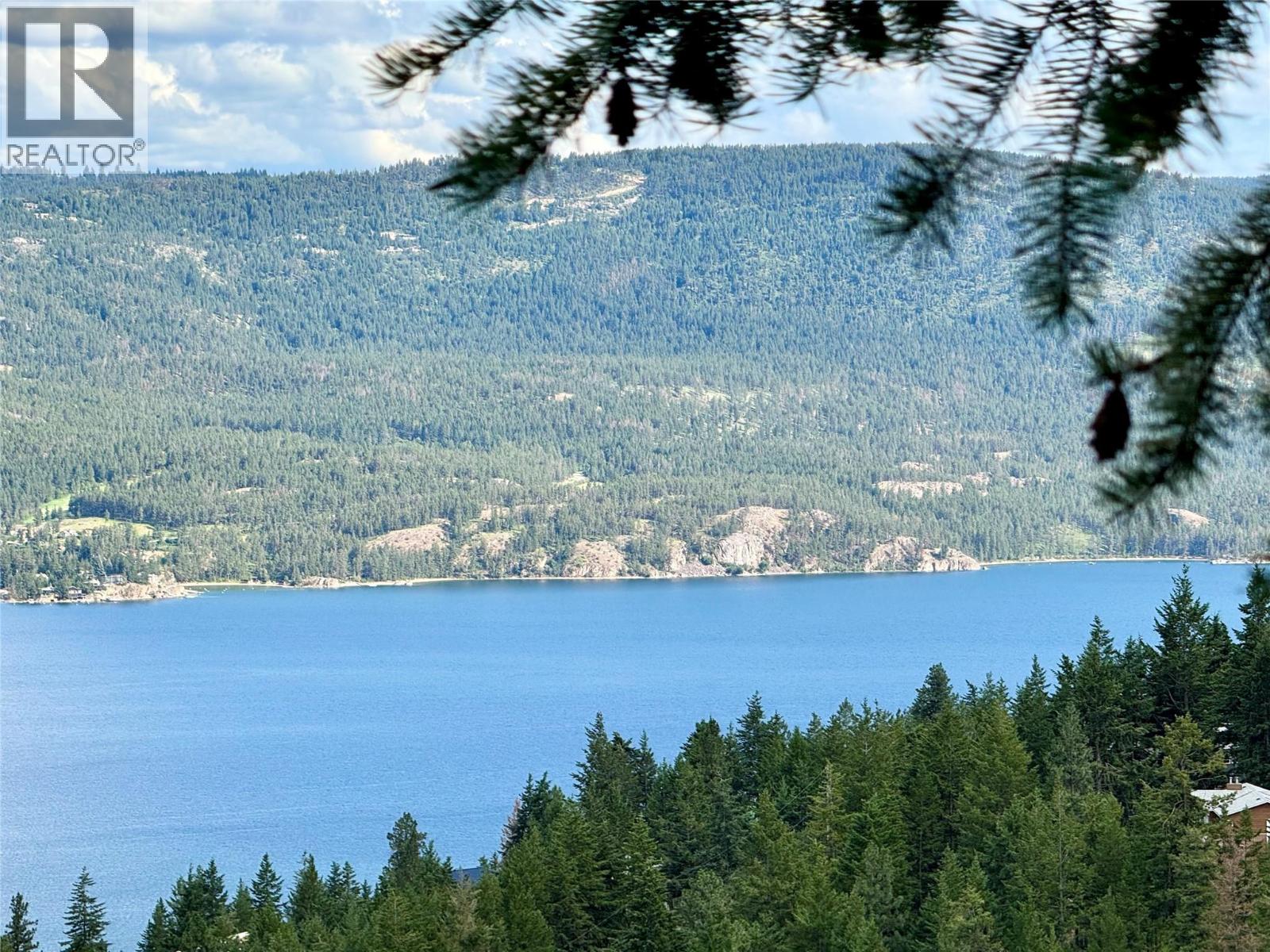 90 Crown Crescent, Vernon