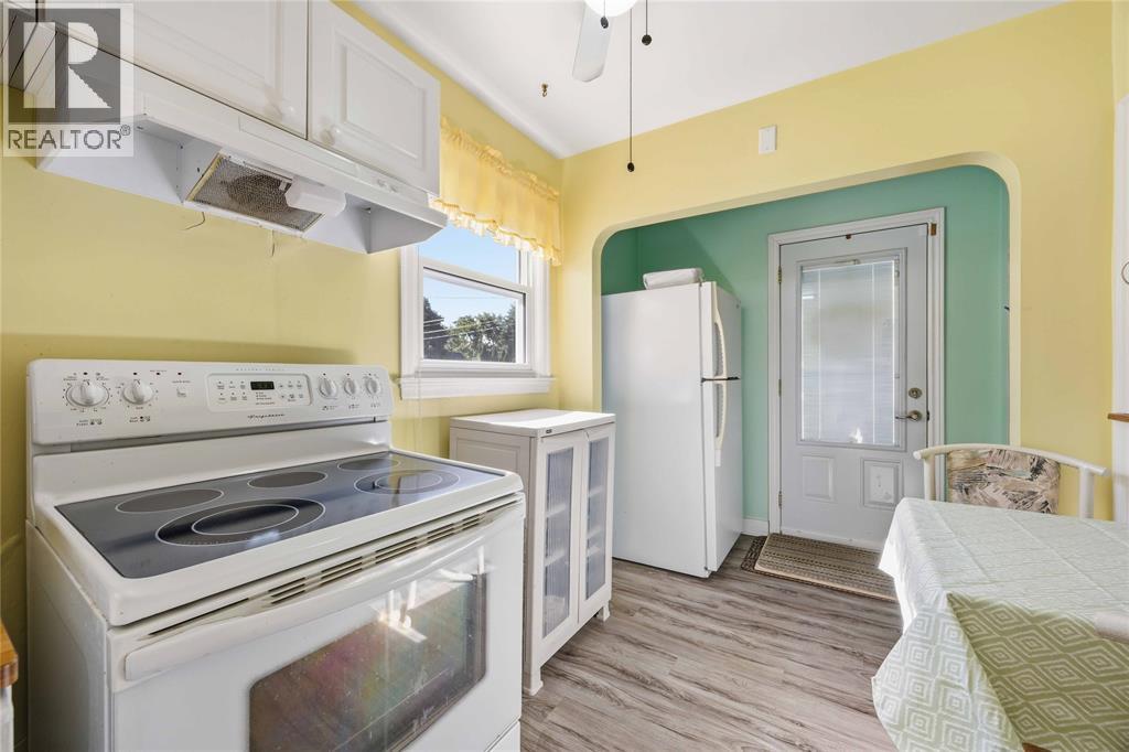 1094 WILLA DRIVE - 6