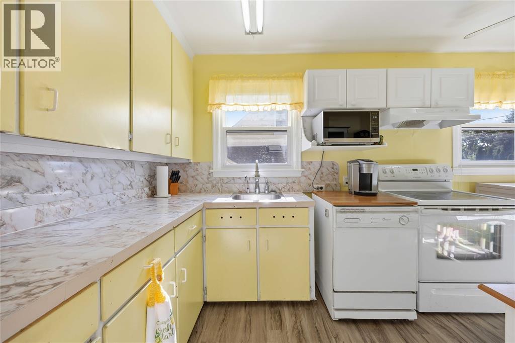 1094 WILLA DRIVE - 9