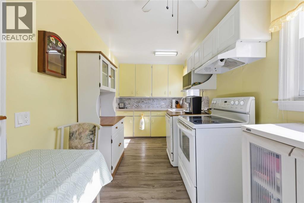 1094 WILLA DRIVE - 8