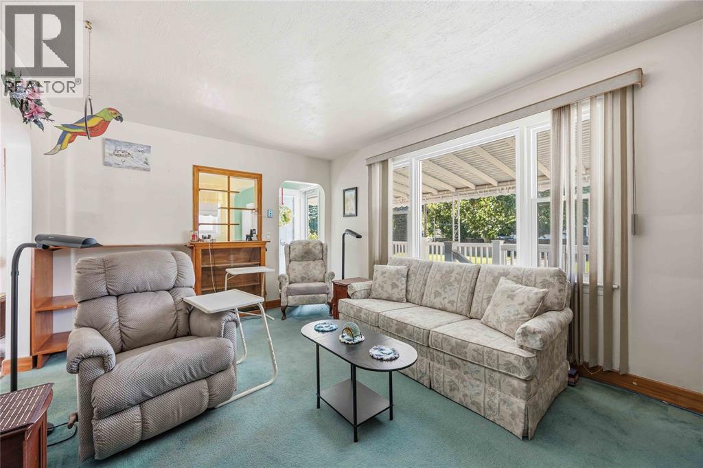 1094 WILLA DRIVE - 13