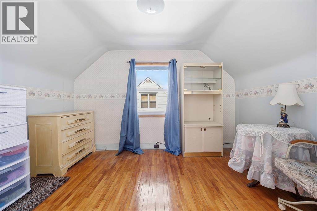 1094 WILLA DRIVE - 19