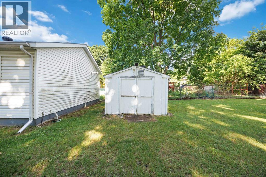 1094 WILLA DRIVE - 37