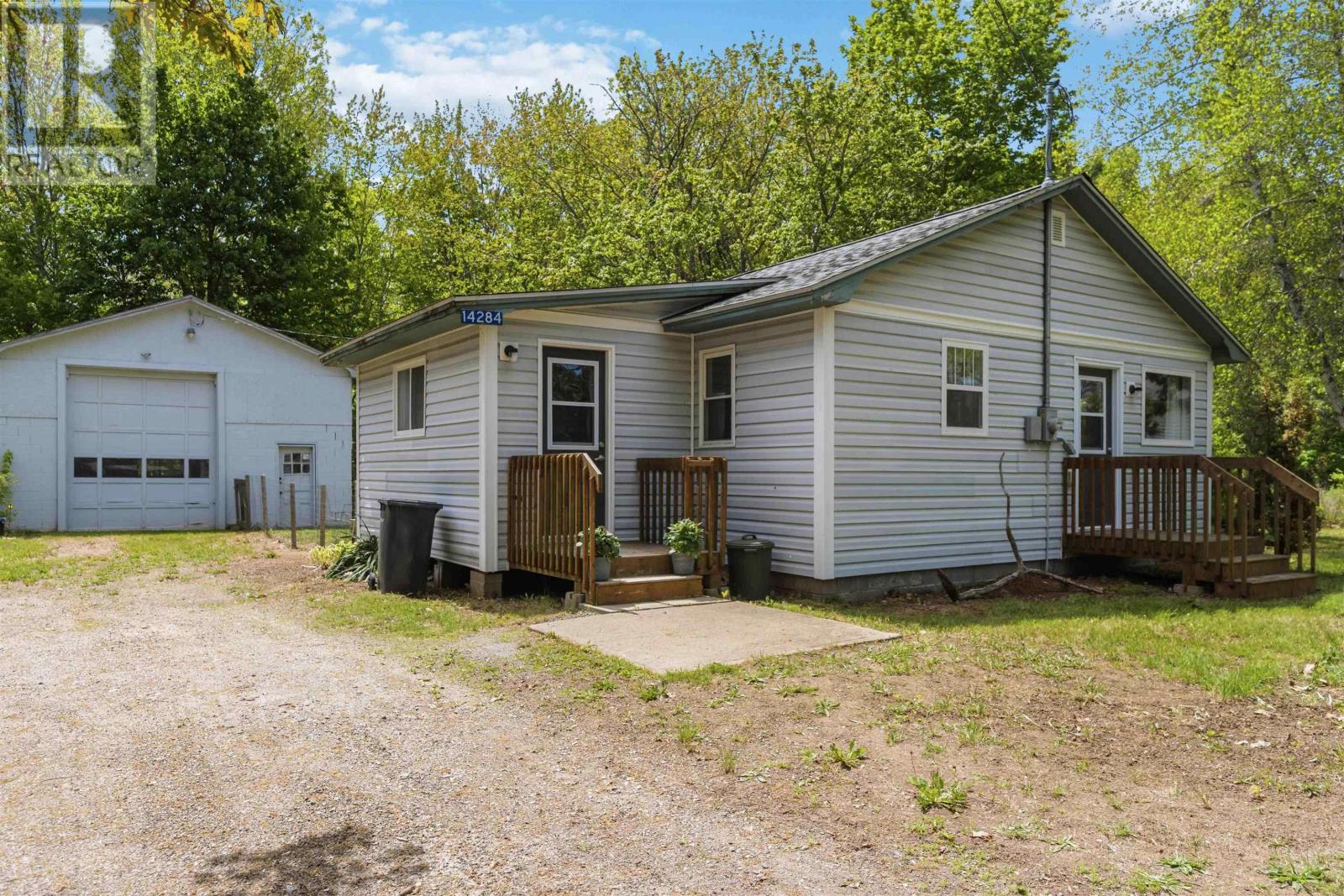 14284 Highway 1 - 2