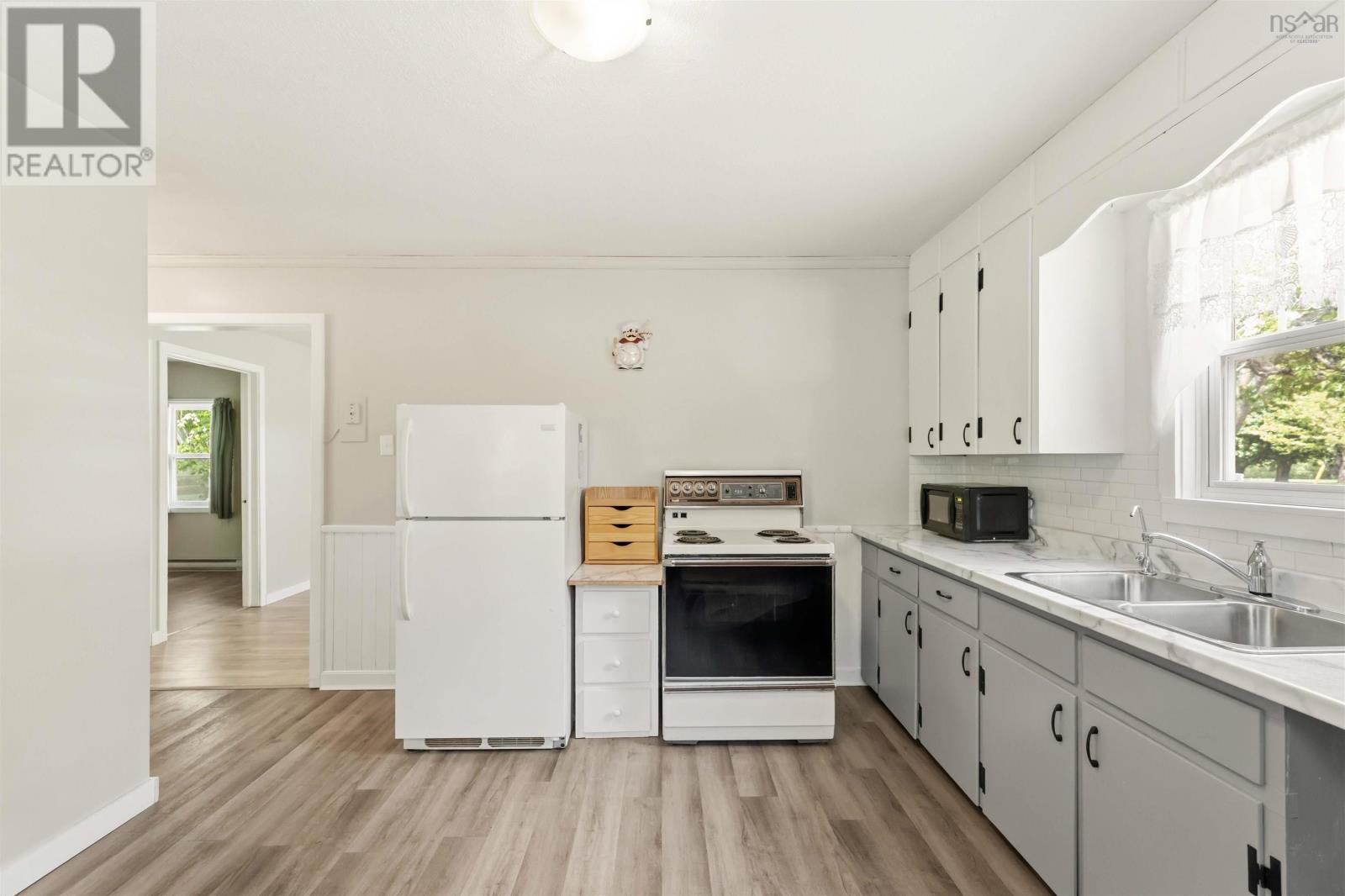 14284 Highway 1 - 8