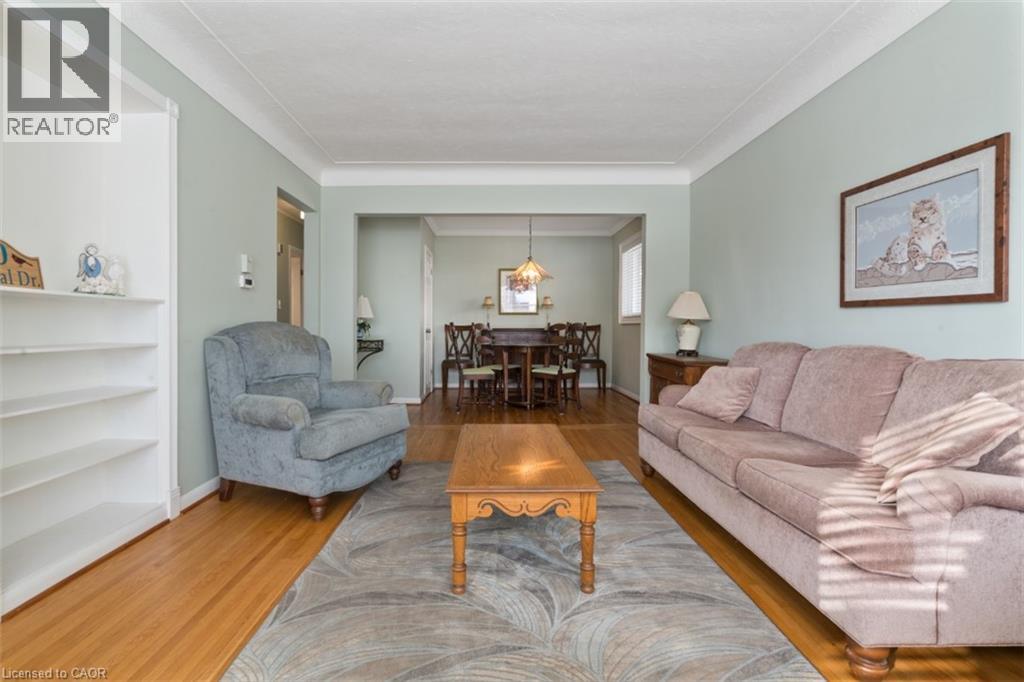 20 CARDINAL Drive - 5