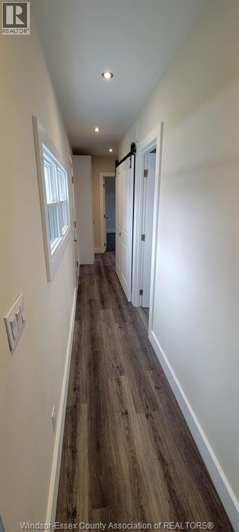 22 ROBIN CRESCENT - 2