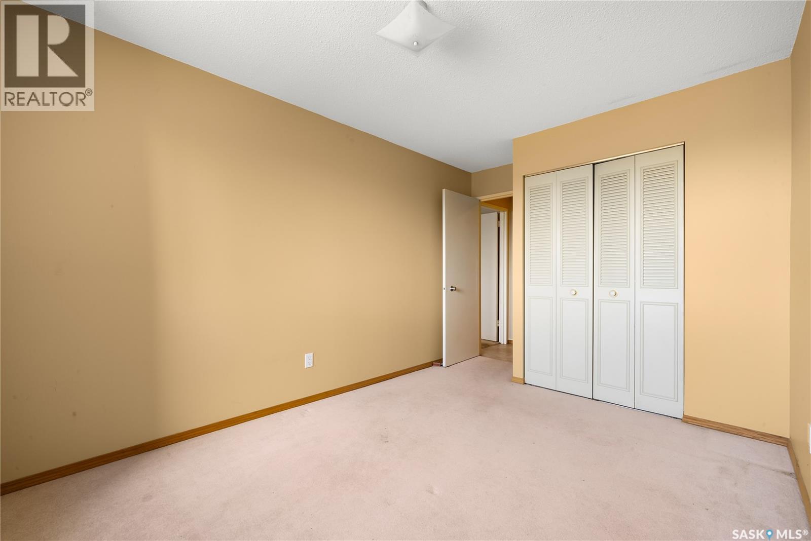 #304 4615 Rae STREET - 18