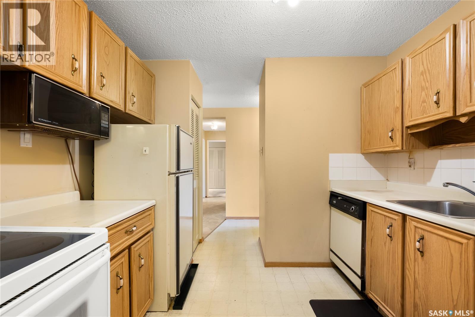 #304 4615 Rae STREET - 7