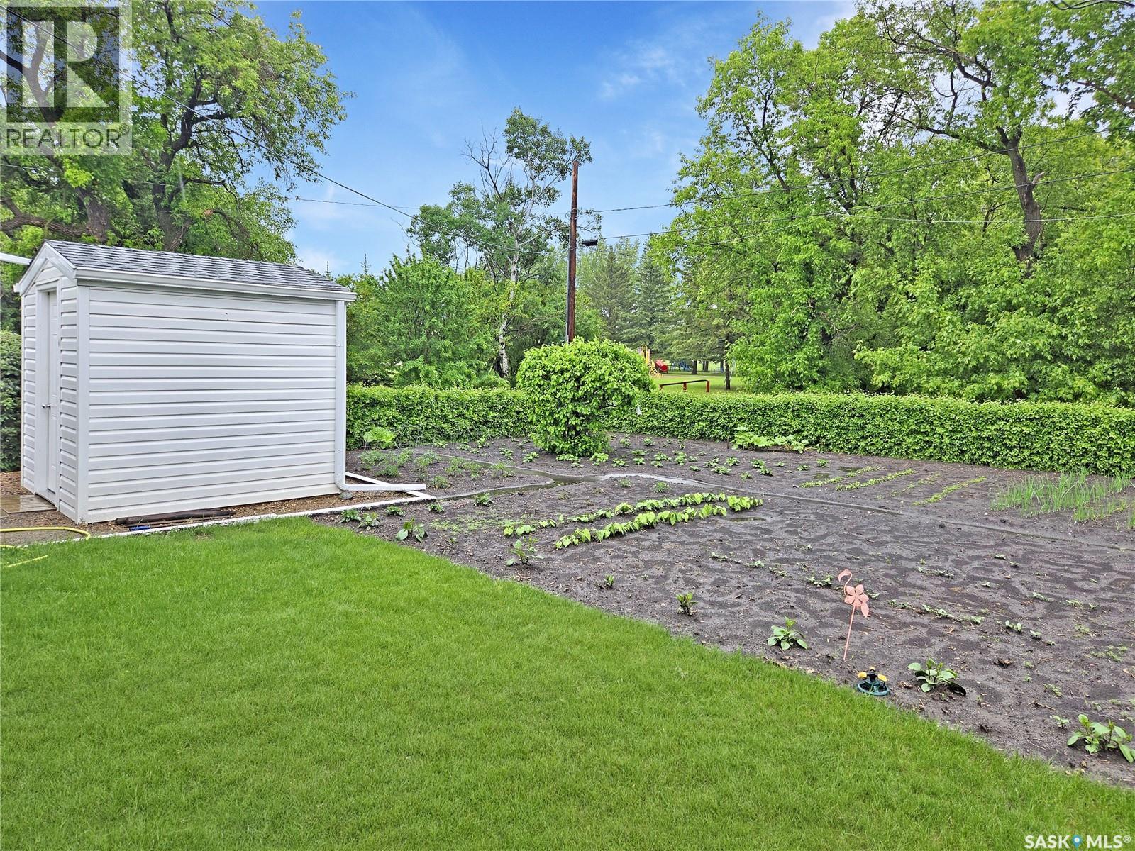 203 Wark STREET — photo 33