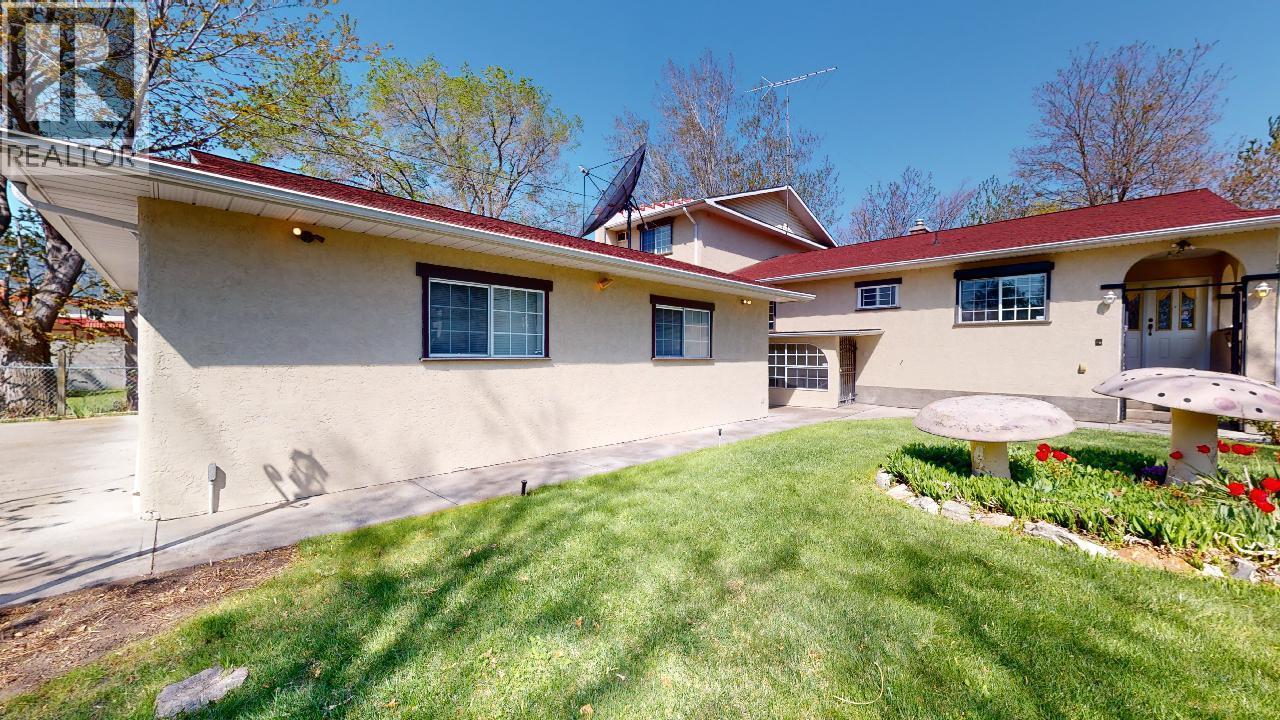 6906-6908 PONDEROSA Drive - 25