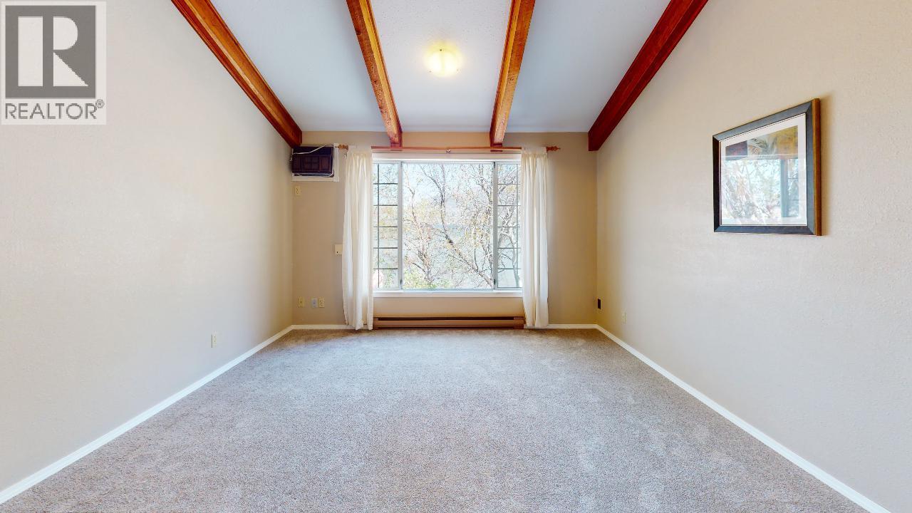 6906-6908 PONDEROSA Drive - 32