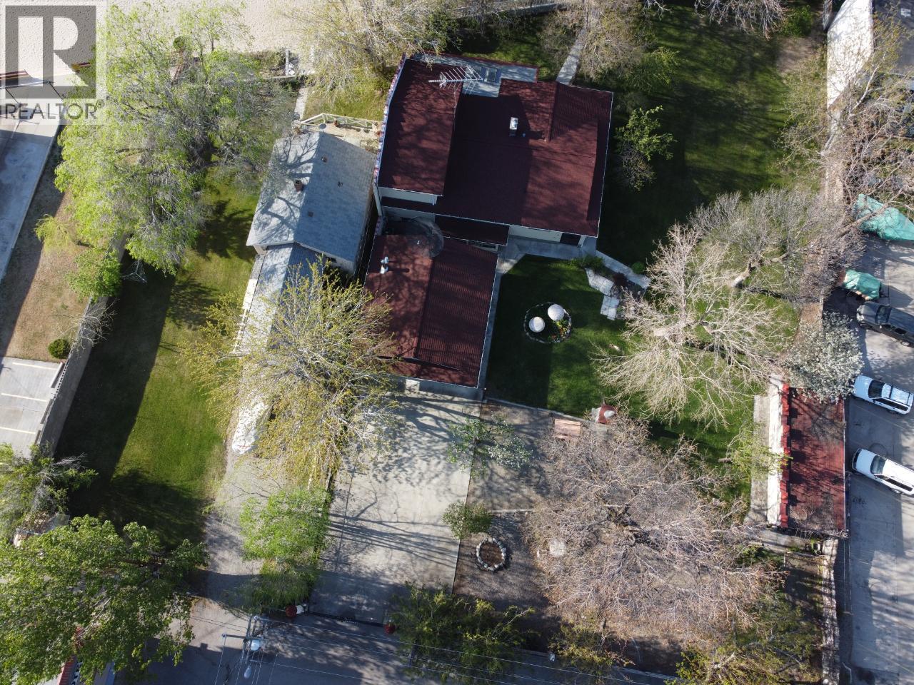 6906-6908 PONDEROSA Drive - 6