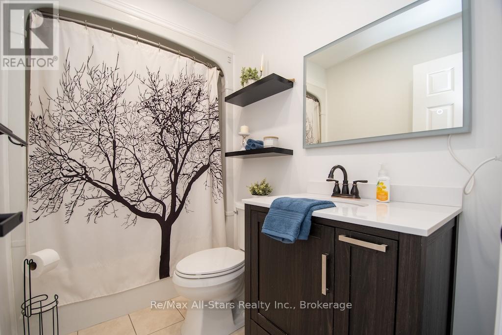 48 BRULE LAKEWAY - 26