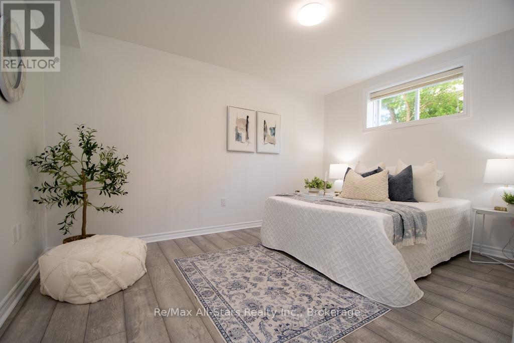 48 BRULE LAKEWAY - 30