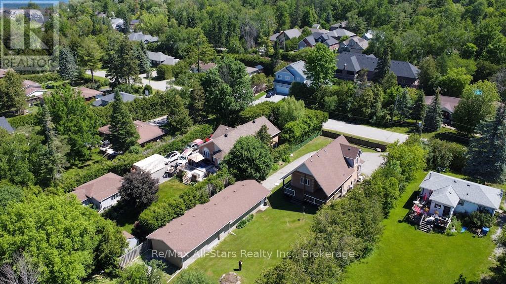 48 BRULE LAKEWAY - 37