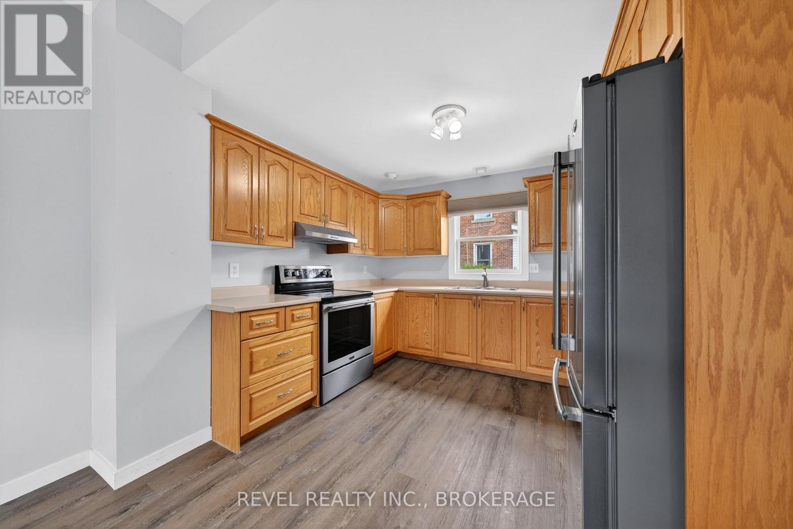 38 BENNETT STREET - 16