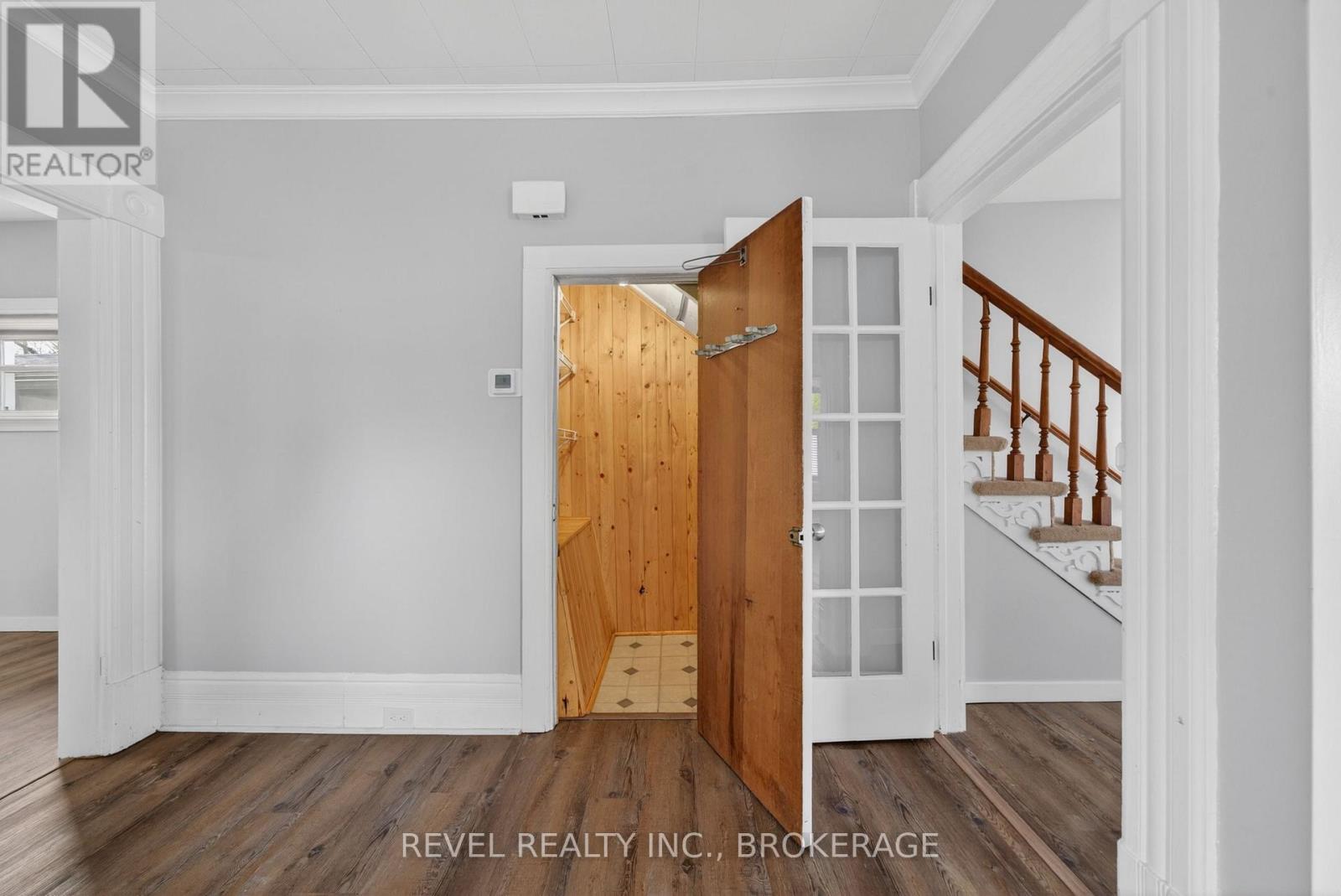 38 BENNETT STREET - 18