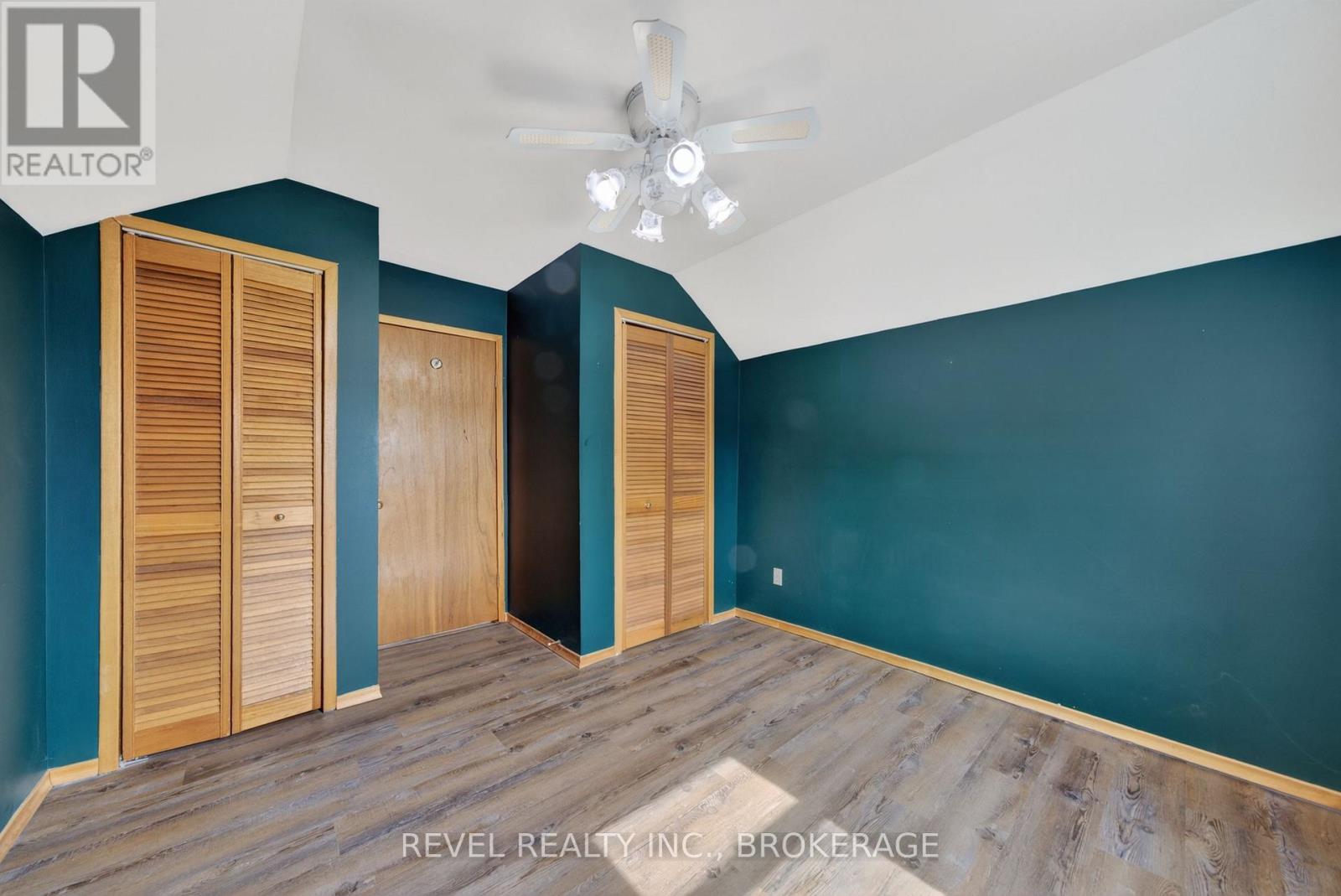 38 BENNETT STREET - 22