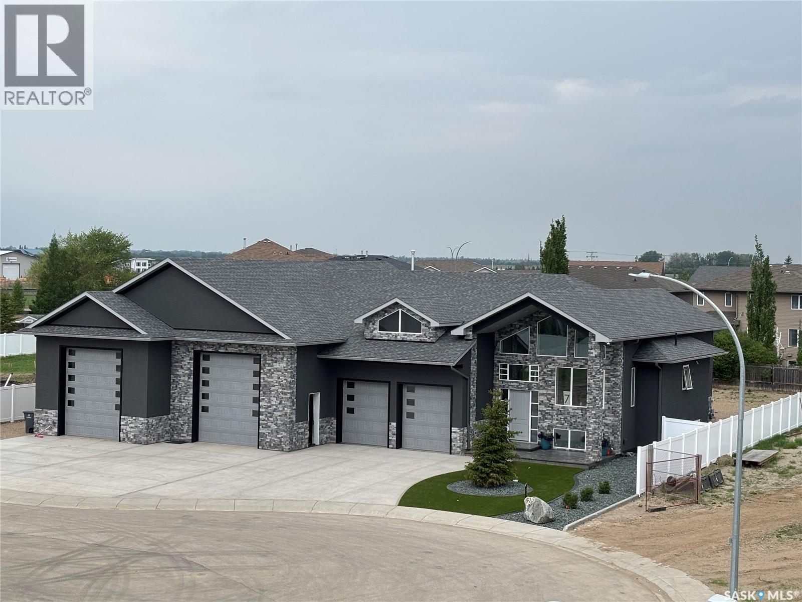 7 Loewen COURT — photo 55