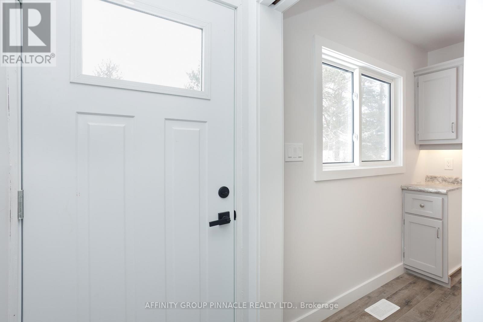100 REID STREET - 7