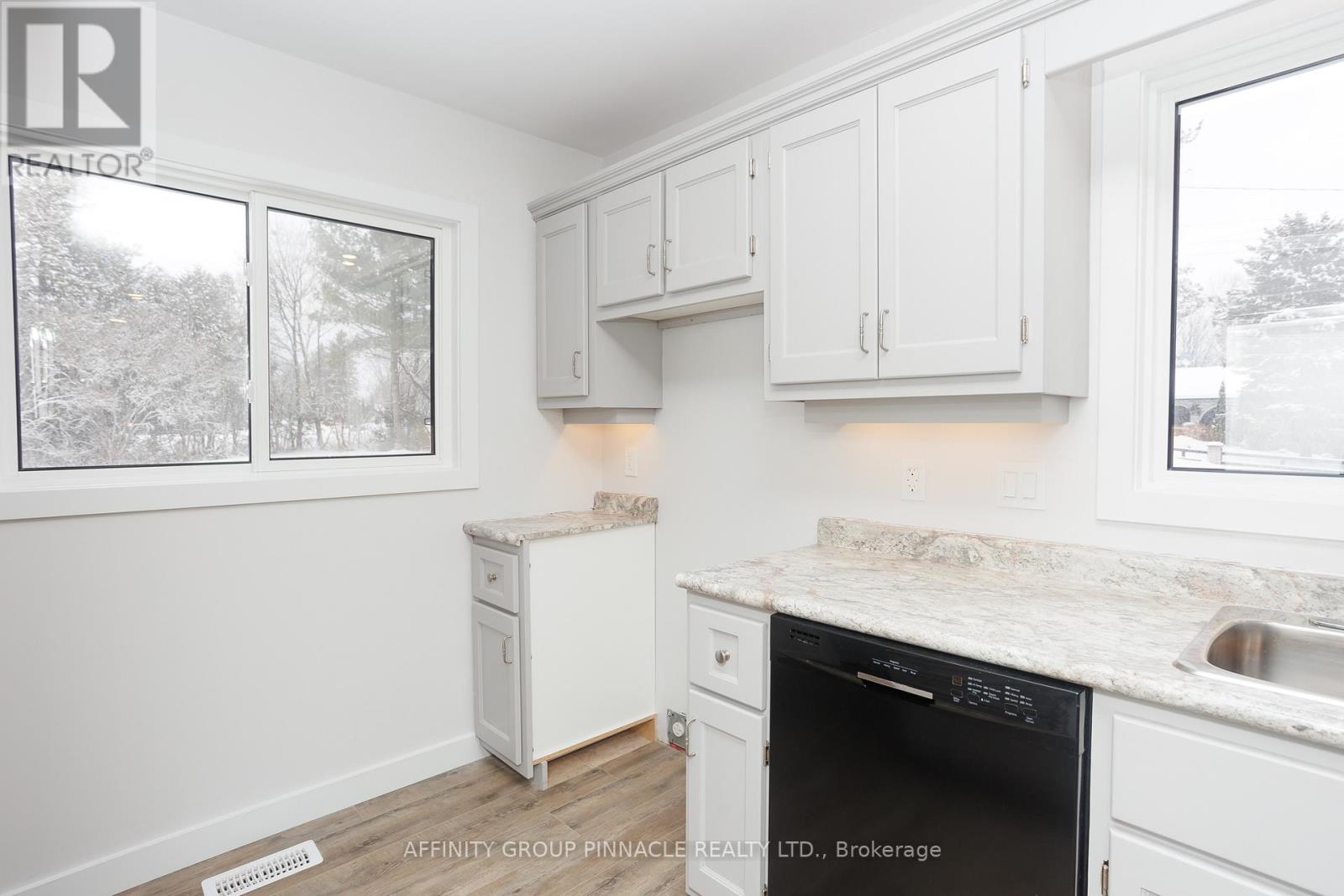 100 REID STREET - 9