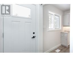 Bathroom - 100 Reid Street, Kawartha Lakes, ON K0M1A0 Photo 7