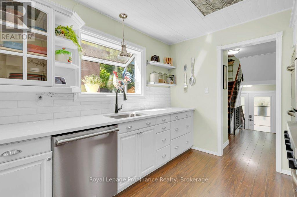 651 FRONT STREET - 14