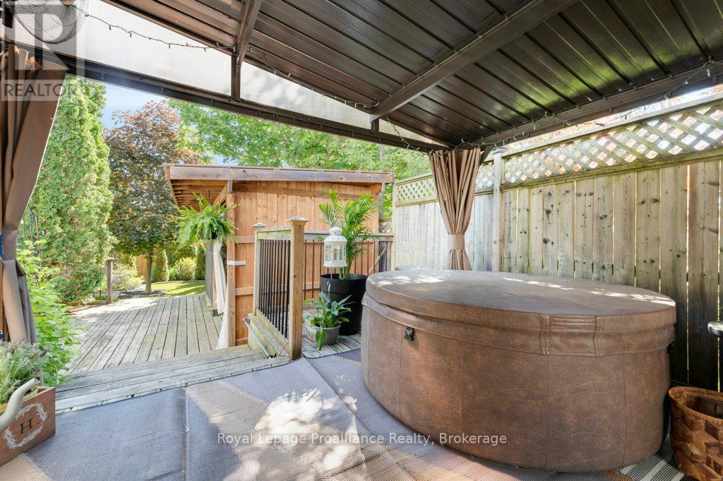 651 FRONT STREET - 37