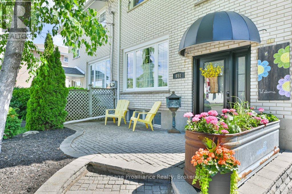 651 FRONT STREET - 7