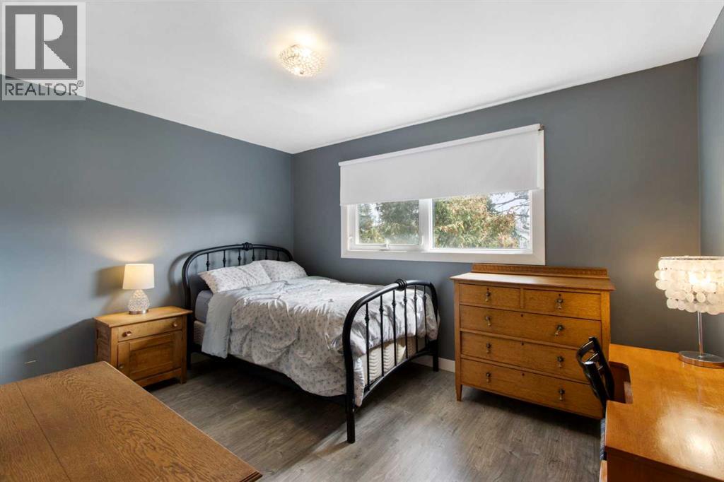 1622 Strathcona Street - 13