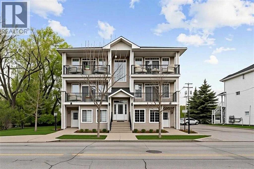 201, 29 N Railway Street, Okotoks, Alberta, T1S1B6
