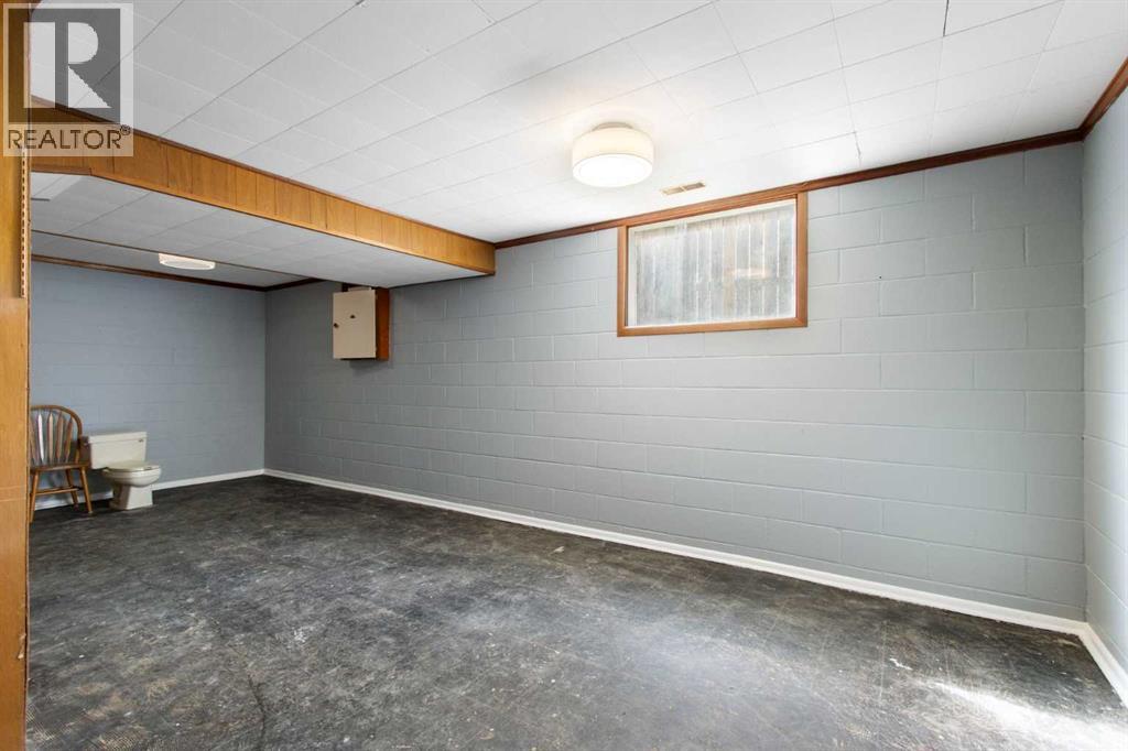 1622 Strathcona Street - 21