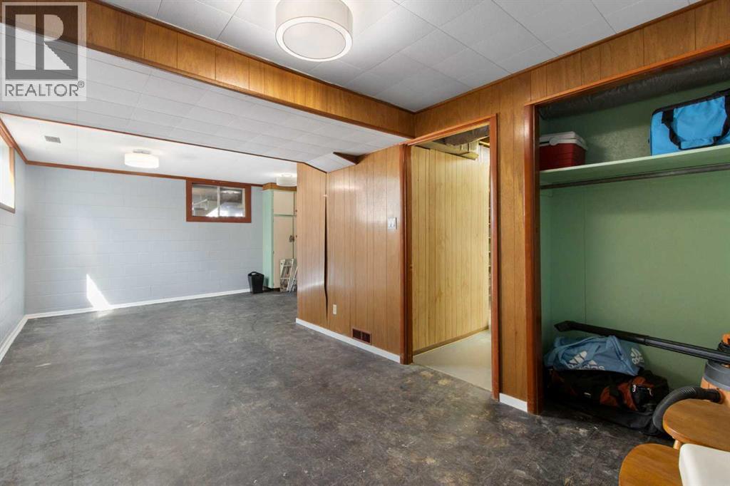 1622 Strathcona Street - 19