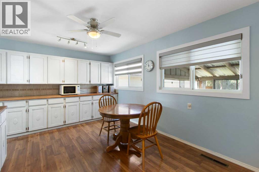 1622 Strathcona Street - 11