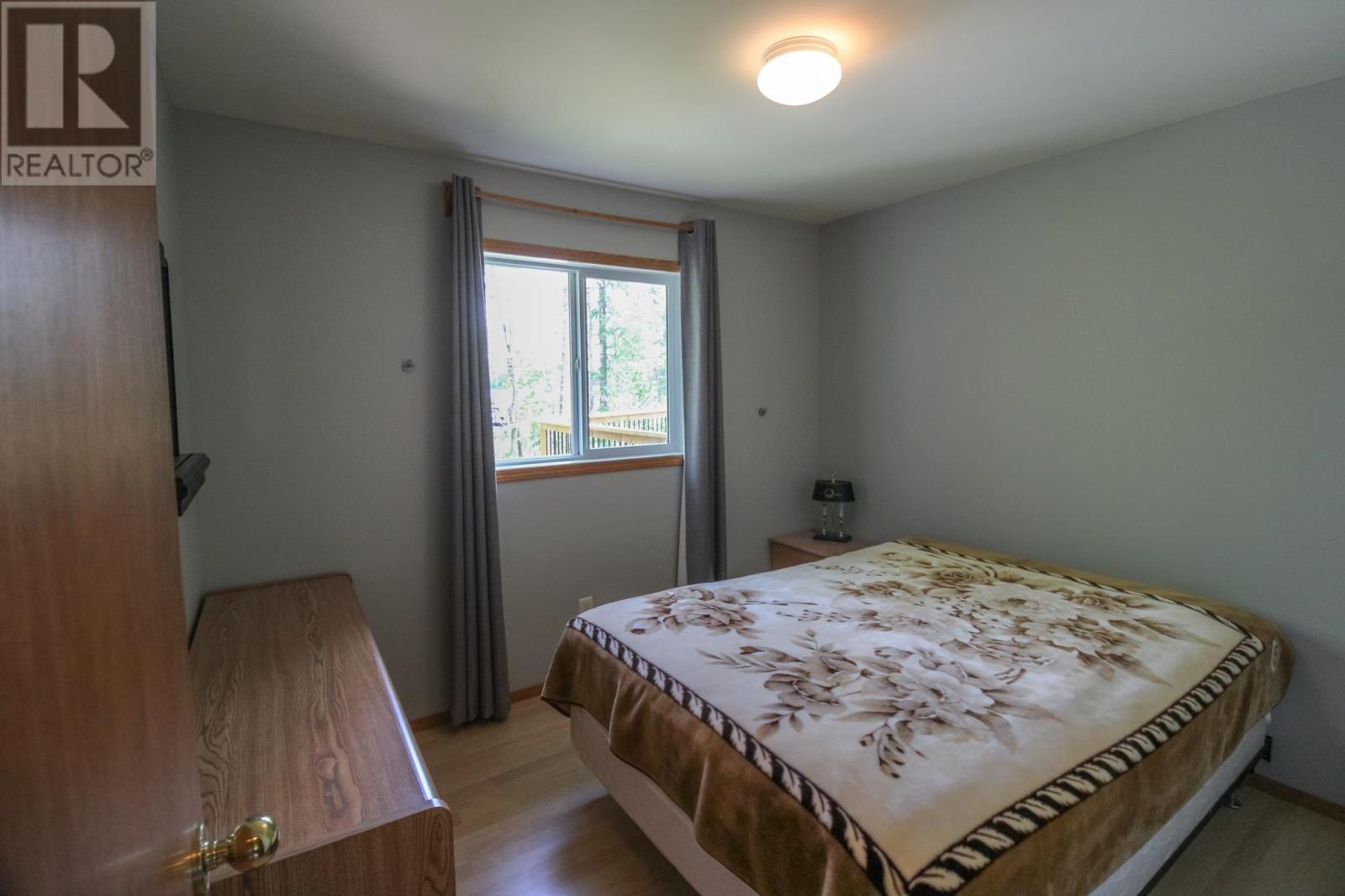 36 Poplar Bay RD - Image 21