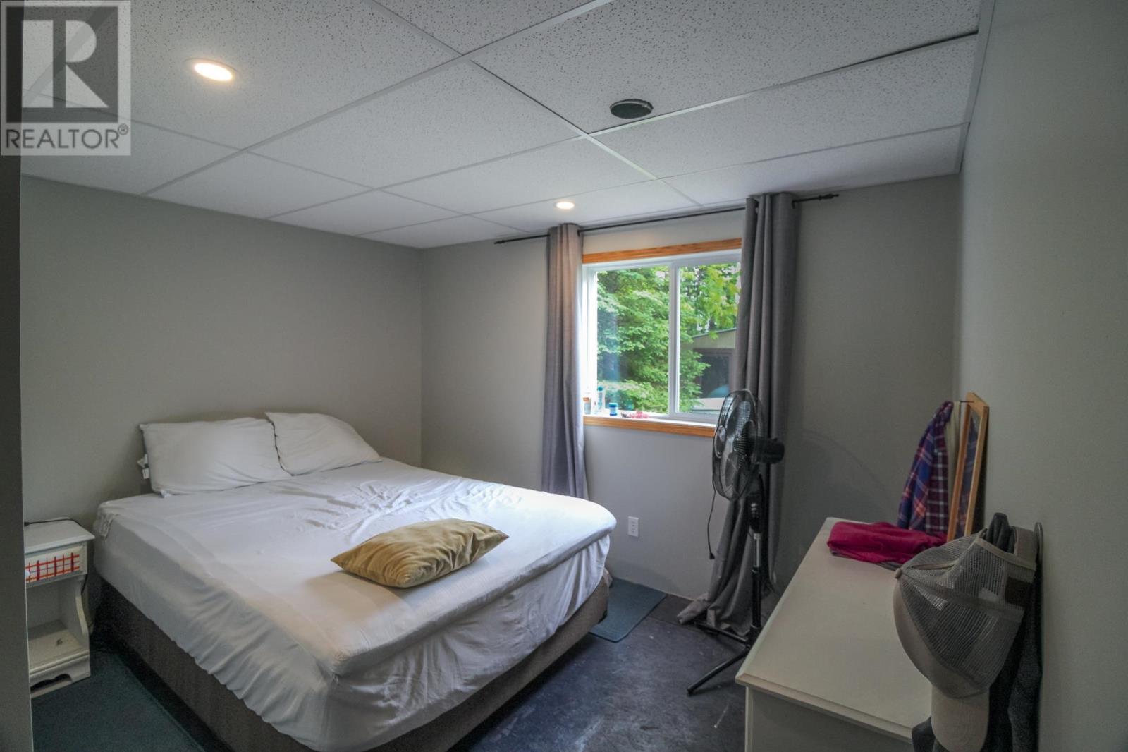 36 Poplar Bay RD - 24