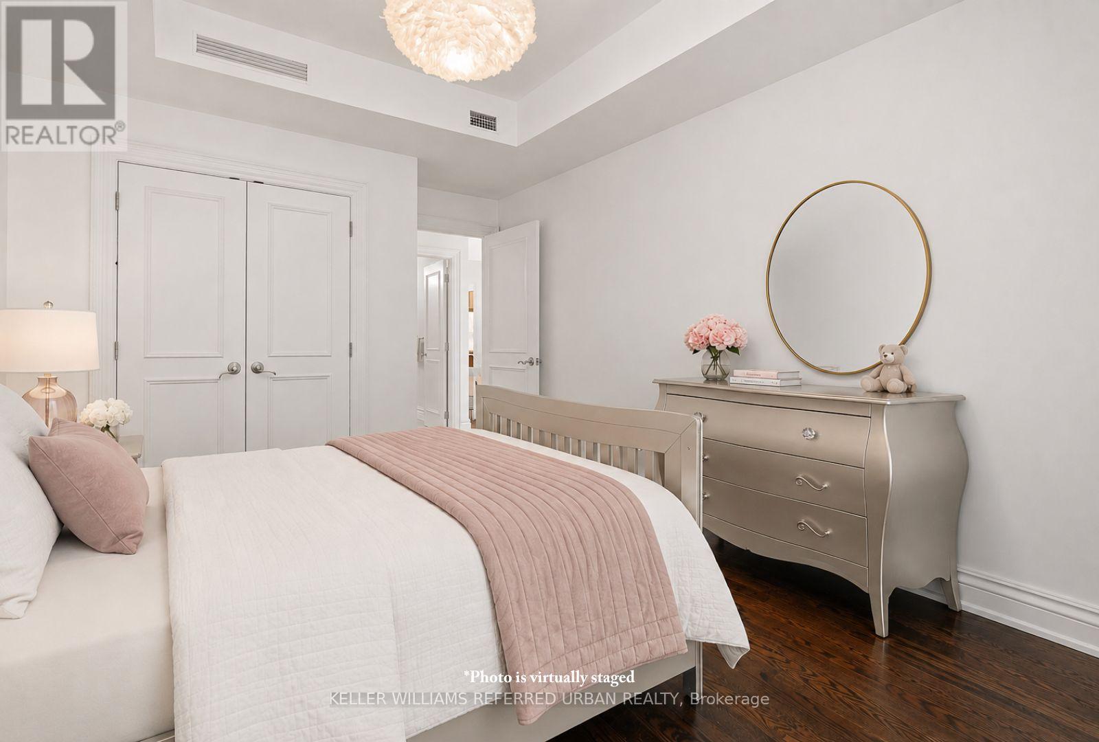 #1802 38 AVENUE ROAD - 22