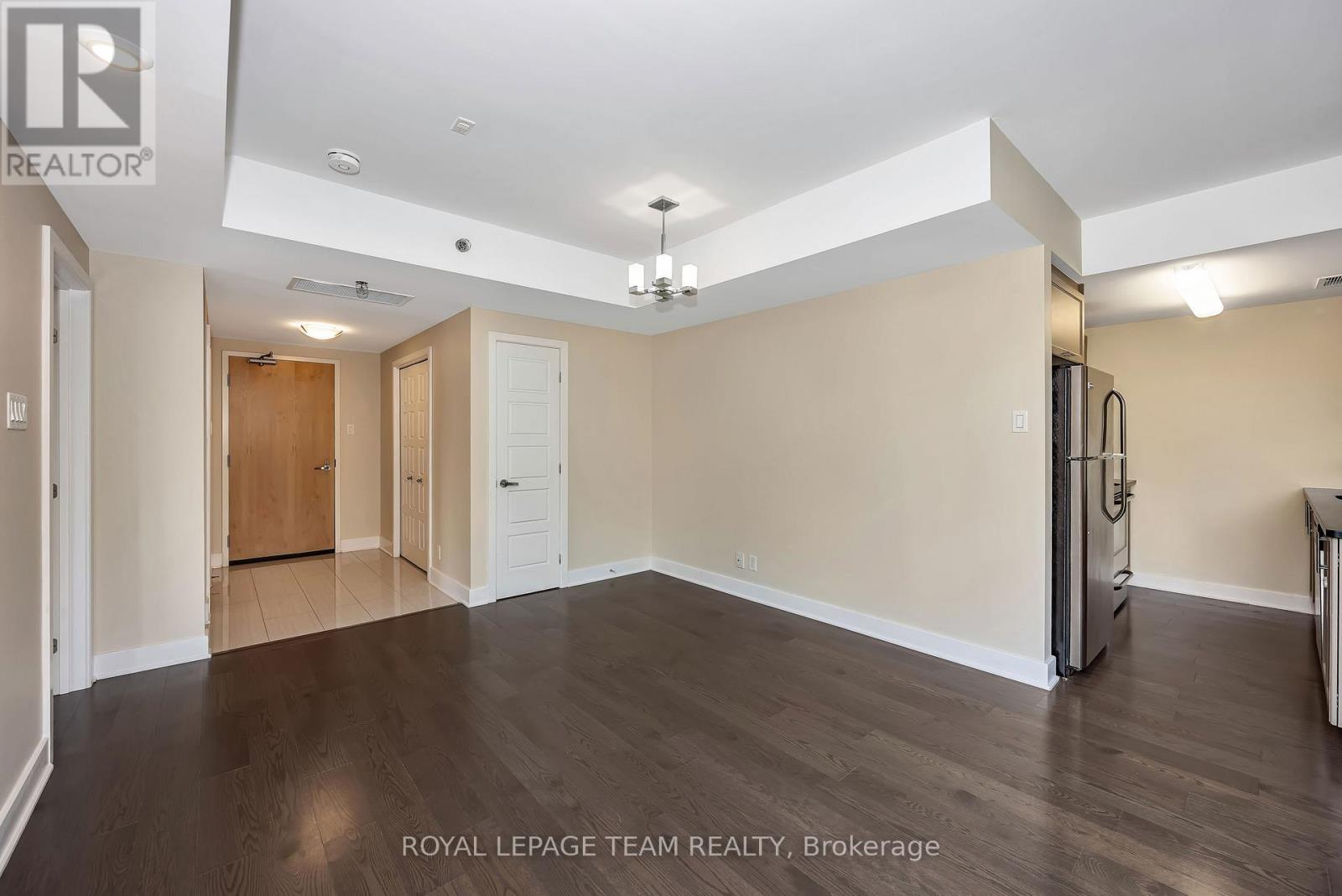 #324 300C LETT STREET - 17