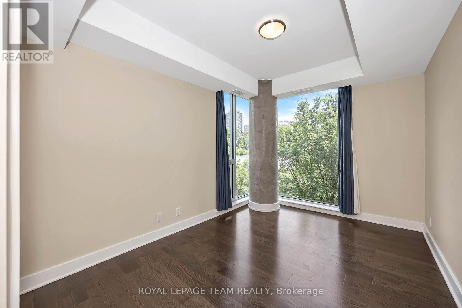 #324 300C LETT STREET - 29