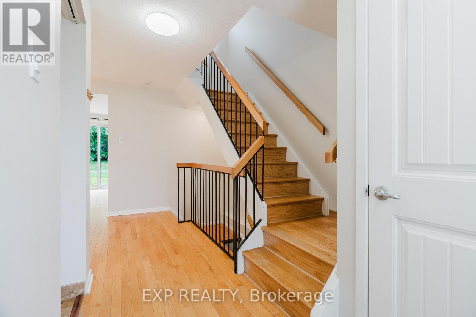 3 Bed, 3 Bath House for Sale in Ottawa – 1127 AVIGNON COURT, Ottawa – MLS# X13446124 - Image 8