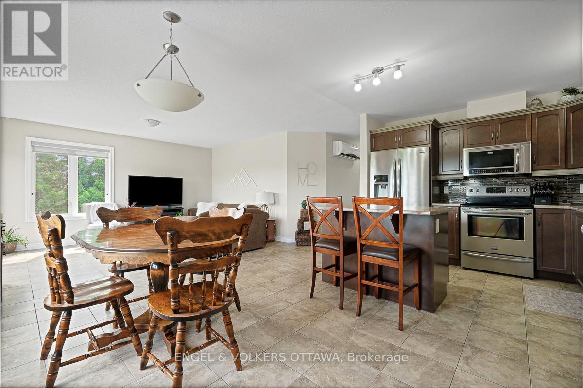 #202 38 CHARLES STREET - 14