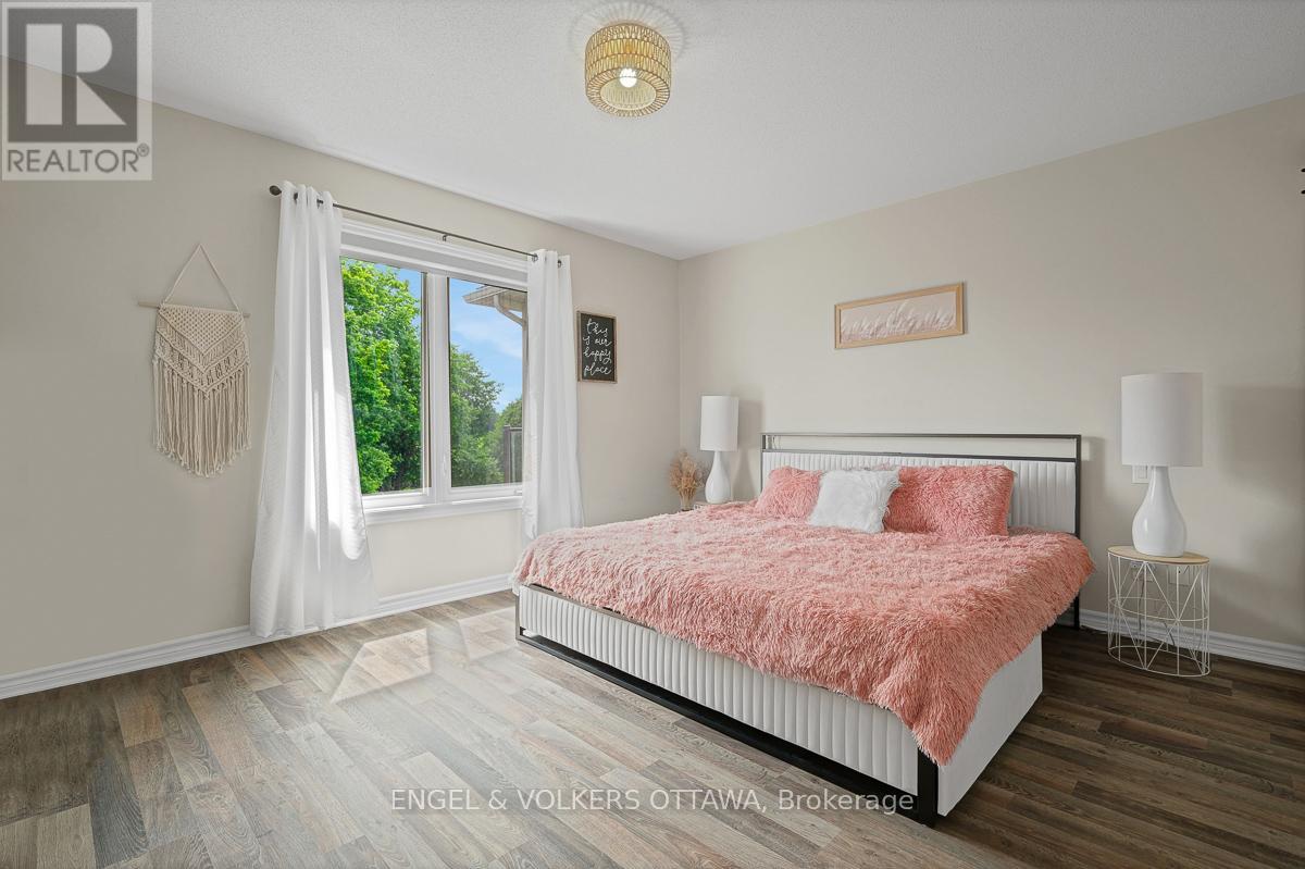 #202 38 CHARLES STREET - 24
